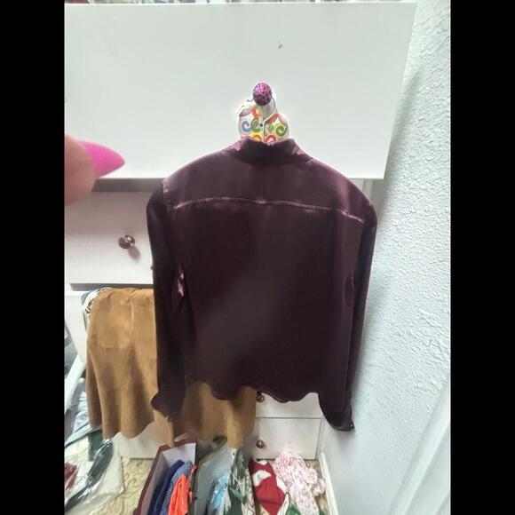 👠👚❤️Emanuel Ungaro Silk Button Down Burgundy Size 12 Women’s Blouse - Picture 9 of 9